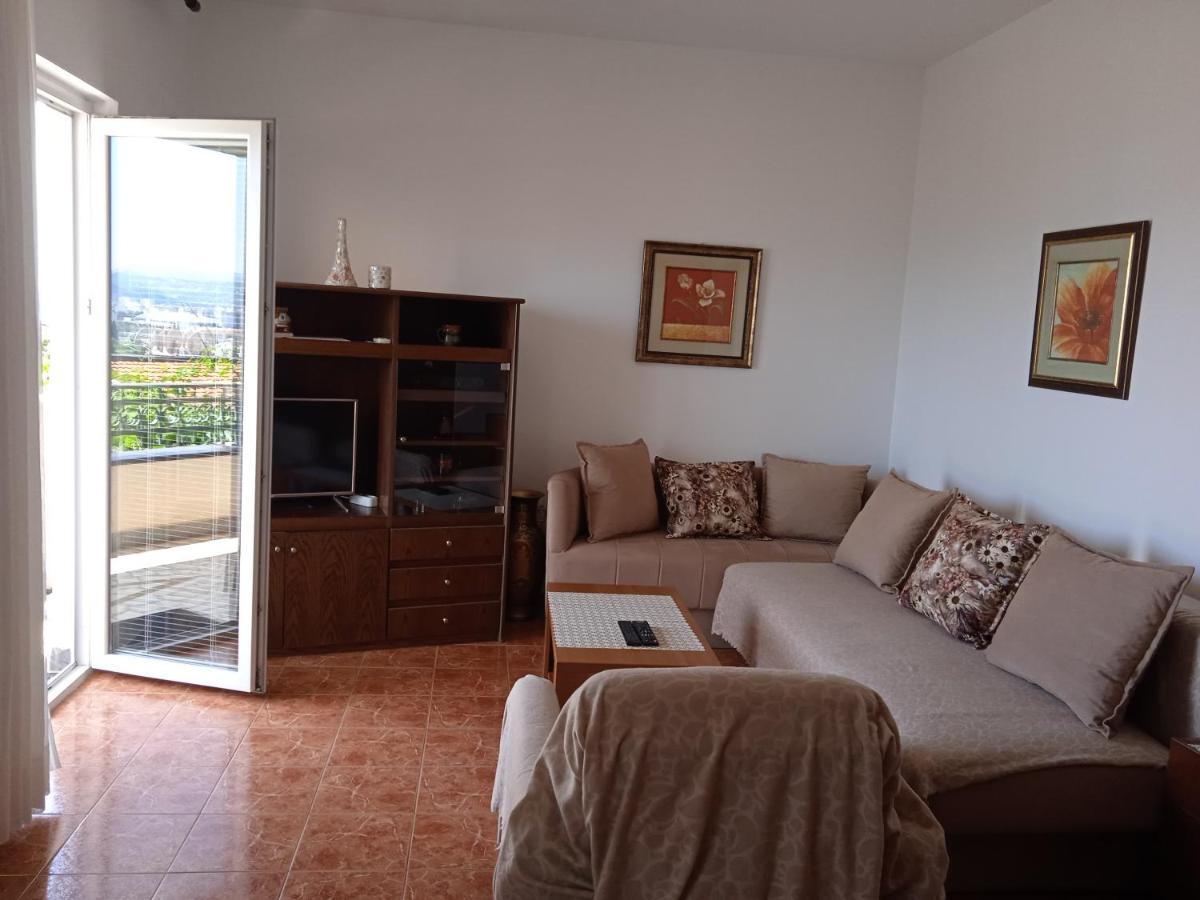 Comfort Apartments บาร์ ภายนอก รูปภาพ