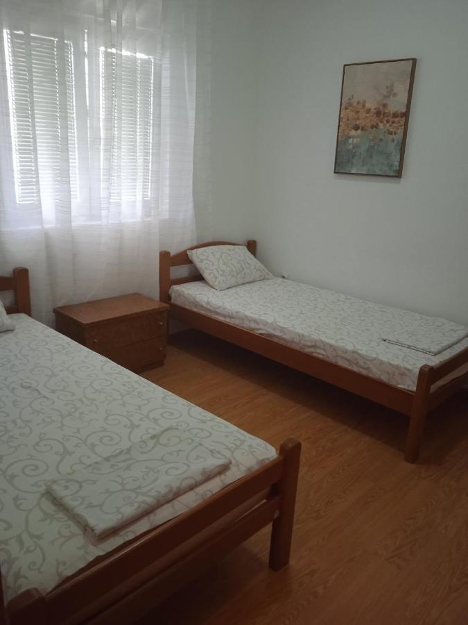 Comfort Apartments บาร์ ภายนอก รูปภาพ