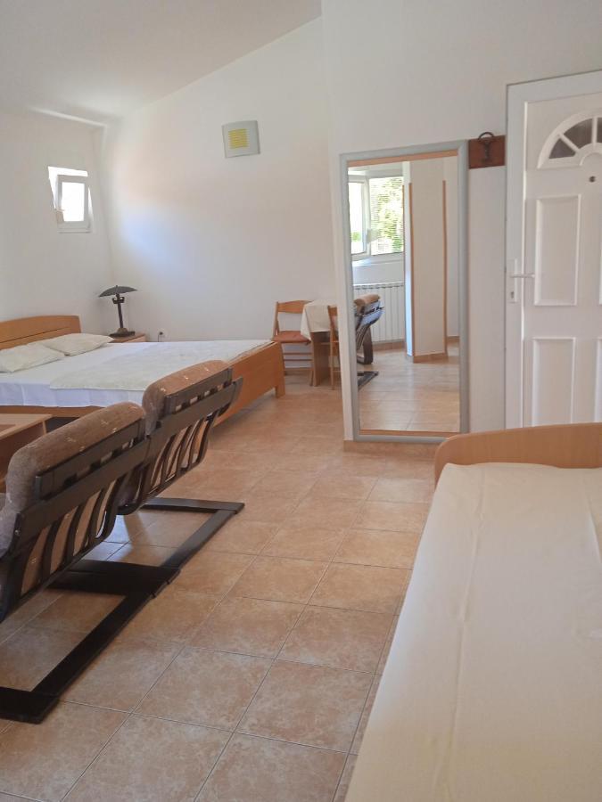 Comfort Apartments บาร์ ภายนอก รูปภาพ