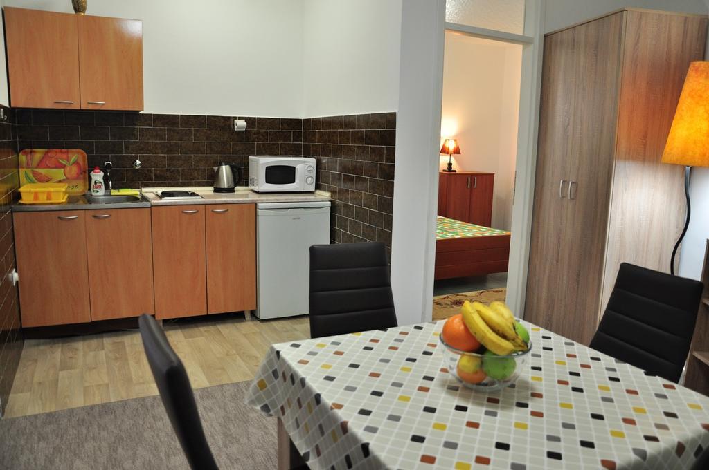 Comfort Apartments บาร์ ภายนอก รูปภาพ