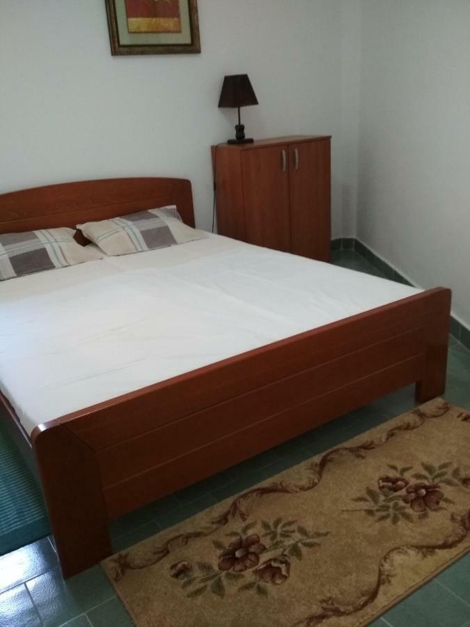 Comfort Apartments บาร์ ภายนอก รูปภาพ